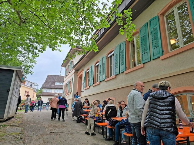 Viele Wehrerinnen und Wehrer kommen zu...gsfest fr den Kindergarten St. Josef.  | Foto: Ralph Fautz
