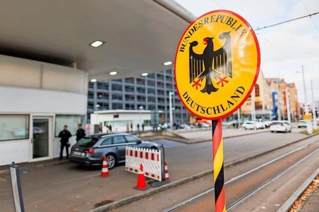 Schweiz rgt Kontrollen an der Grenze zu Deutschland