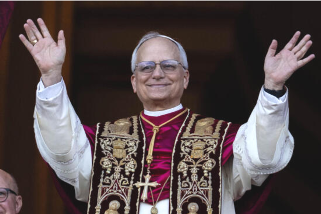 Das weltweit erste Buch ber den neuen Papst kommt aus Freiburg