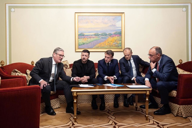 Die "Koalition der Willigen"... - telefoniert mit US-Präsident Trump. | Foto: - (dpa) Die "Koalition der Willigen"... - telefoniert mit US-Präsident Trump. | Foto: - (dpa)
