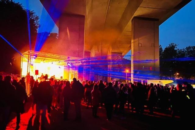 Techno unter Lrrachs Autobahnbrcke