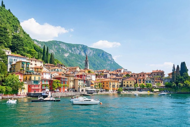 Freuen Sie sich auf Perlen des Comer Sees wie das malerische Dorf Varenna! | Foto: lukaszimilena (Shutterstock.com) Freuen Sie sich auf Perlen des Comer Sees wie das malerische Dorf Varenna! | Foto: lukaszimilena (Shutterstock.com)