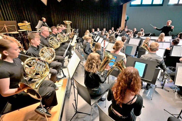 Jugendmusik auf hchstem Niveau prsen...er unter der Leitung von Albert Maier.  | Foto: Markus Zimmermann
