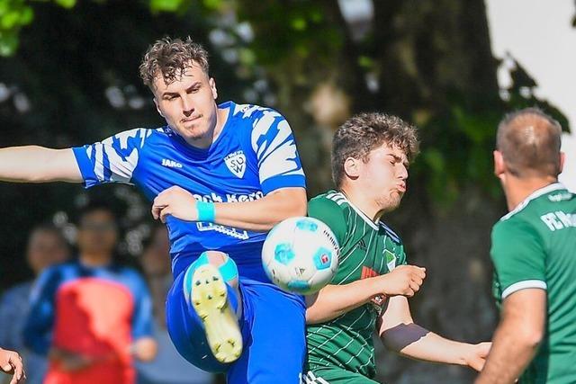 Jugendspieler retten dem FC Hausen ein Remis gegen den Spitzenreiter