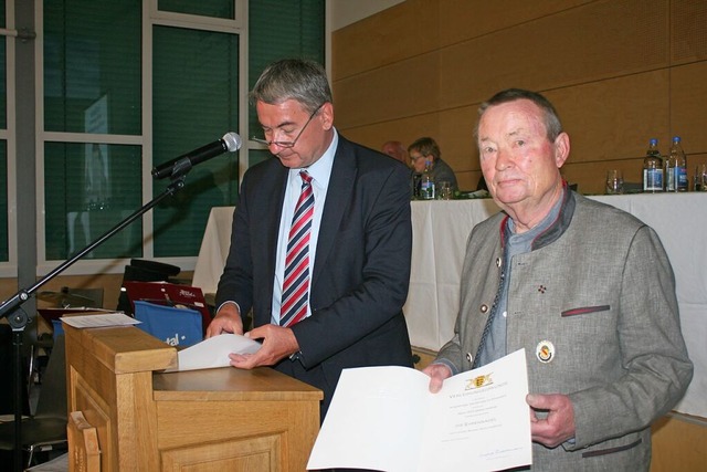 Villingen-Schwenningens Bürgermeister ...einsleben und für gelebte Solidarität. | Foto: Ingrid Mann Villingen-Schwenningens Bürgermeister ...einsleben und für gelebte Solidarität. | Foto: Ingrid Mann