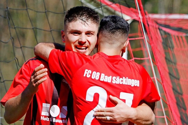 Tor gegen den FC Bergalingen, Abschied...om FC 08 Bad Sckingen zum FV Fahrnau.  | Foto: Matthias Konzok