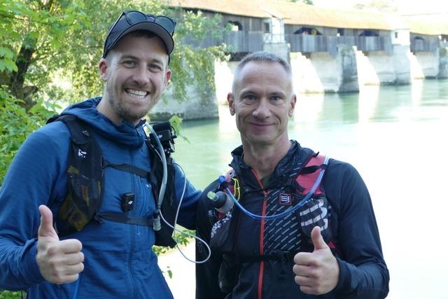 Zwei Ultrawanderer streifen Bad Sckingen auf dem Weg nach Rgen