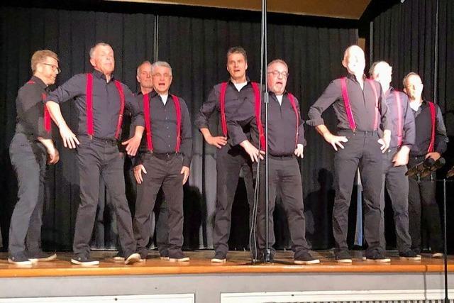 Gute Laune und Puppen mit Charme beim Jubilum von Koiino und Kultur in St. Blasien