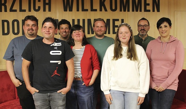 Der im Amt bestätigte Narrenrat mit Zu... Zunftmeisterin Sarah Schulze (rechts) | Foto: Cornelia Liebwein Der im Amt bestätigte Narrenrat mit Zu... Zunftmeisterin Sarah Schulze (rechts) | Foto: Cornelia Liebwein