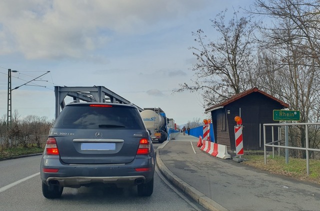 Weiter südlich ist das Autobahndreieck...5-Ausfahrten der Verkehr. (Archivfoto) | Foto: Hannes Selz Weiter südlich ist das Autobahndreieck...5-Ausfahrten der Verkehr. (Archivfoto) | Foto: Hannes Selz