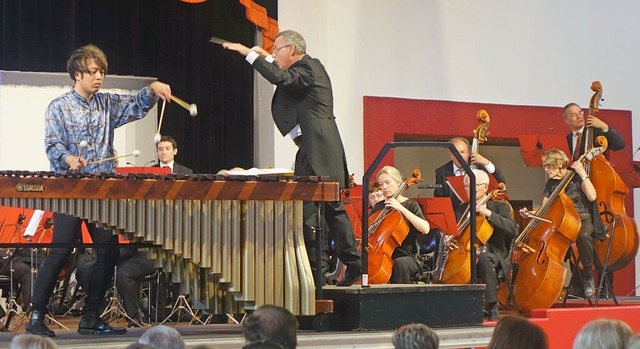 Der Marimba-Solist Tomohiro Iino (link... bei Konzerten in Märkt und Blotzheim. | Foto: Roswitha Frey Der Marimba-Solist Tomohiro Iino (link... bei Konzerten in Märkt und Blotzheim. | Foto: Roswitha Frey