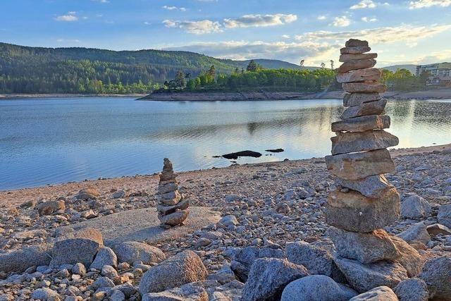 So sieht der Schluchsee bei Niedrigwasser aus