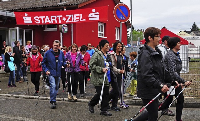 Start und Ziel ist beim 13. Nordic Wal...insheim des TV Sulz in der Jahnstraße. | Foto: Dieter Fleig Start und Ziel ist beim 13. Nordic Wal...insheim des TV Sulz in der Jahnstraße. | Foto: Dieter Fleig