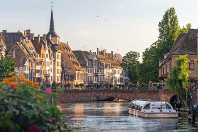 Straßburg vom Wasser aus entdecken mit einer Batorama-Bootstour