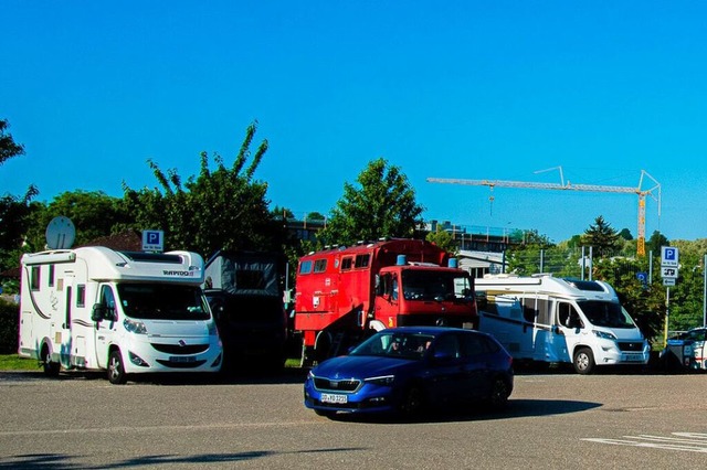Vier Stellpltze fr Wohnmobile sind a... Pavillon des Skater- und Bolzplatzes.  | Foto: Marius Alexander