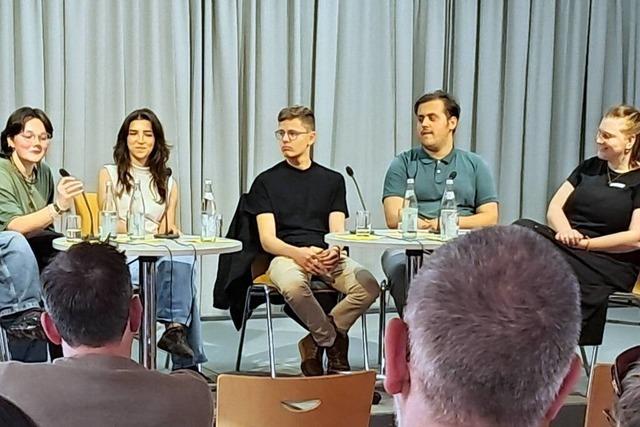 Podiumsdiskussion in Lrrach: Junge Menschen bemhen sich um Optimismus in Krisenzeiten