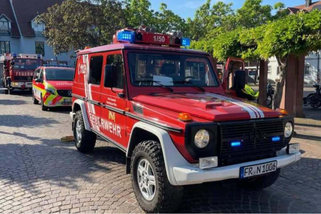 Kind steckt in Neuenburg in Brunnen fest - Feuerwehr befreit Dreijhrigen