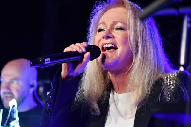 43 Jahre nach ihrem ESC-Sieg: Sngerin Nicole singt in Weil im Rhein immer noch vom Frieden