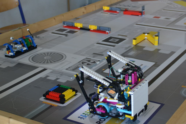 Die Roboter-AG der Wilhelm-August-Lay-Schule in Bötzingen will zur Olympiade nach Singapur