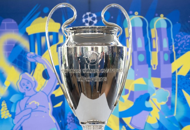 Dieser Pokal erhält der Verein, der die Champions League gewinnt. | Foto: Sven Hoppe (dpa) Dieser Pokal erhält der Verein, der die Champions League gewinnt. | Foto: Sven Hoppe (dpa)