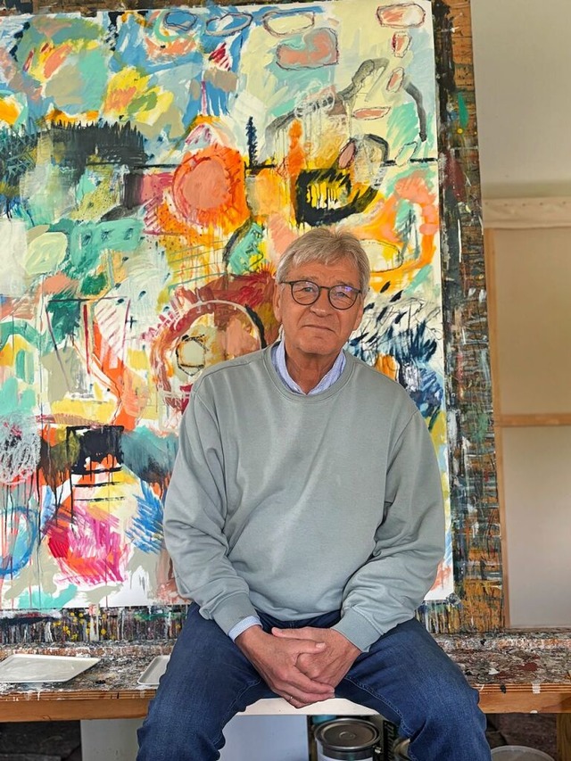 Michael Thümmrich vor einem expressionistischen Werk in seinem Atelier | Foto: Elisabeth Lorenz Michael Thümmrich vor einem expressionistischen Werk in seinem Atelier | Foto: Elisabeth Lorenz