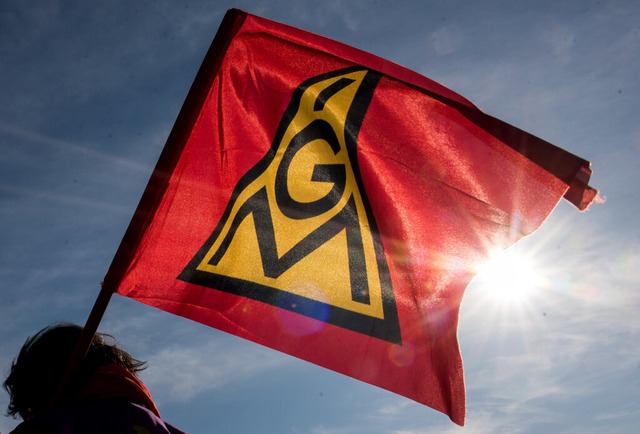 Der Tarifstreit bei Avnet in Eschbach ...et eine Urabstimmung vor. (Symbolfoto) | Foto: Daniel Bockwoldt (dpa) Der Tarifstreit bei Avnet in Eschbach ...et eine Urabstimmung vor. (Symbolfoto) | Foto: Daniel Bockwoldt (dpa)