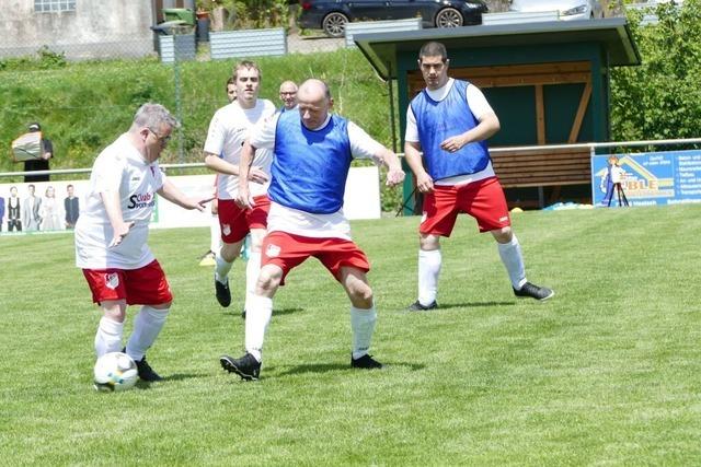 Marco Gppert aus Schweighausen ist leidenschaftlicher Fan der Spielgemeinschaft Schweighausen