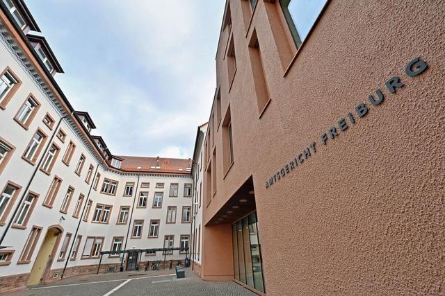 Markgrfler Tierarzt wegen mutmalicher Fehlbehandlungen angeklagt