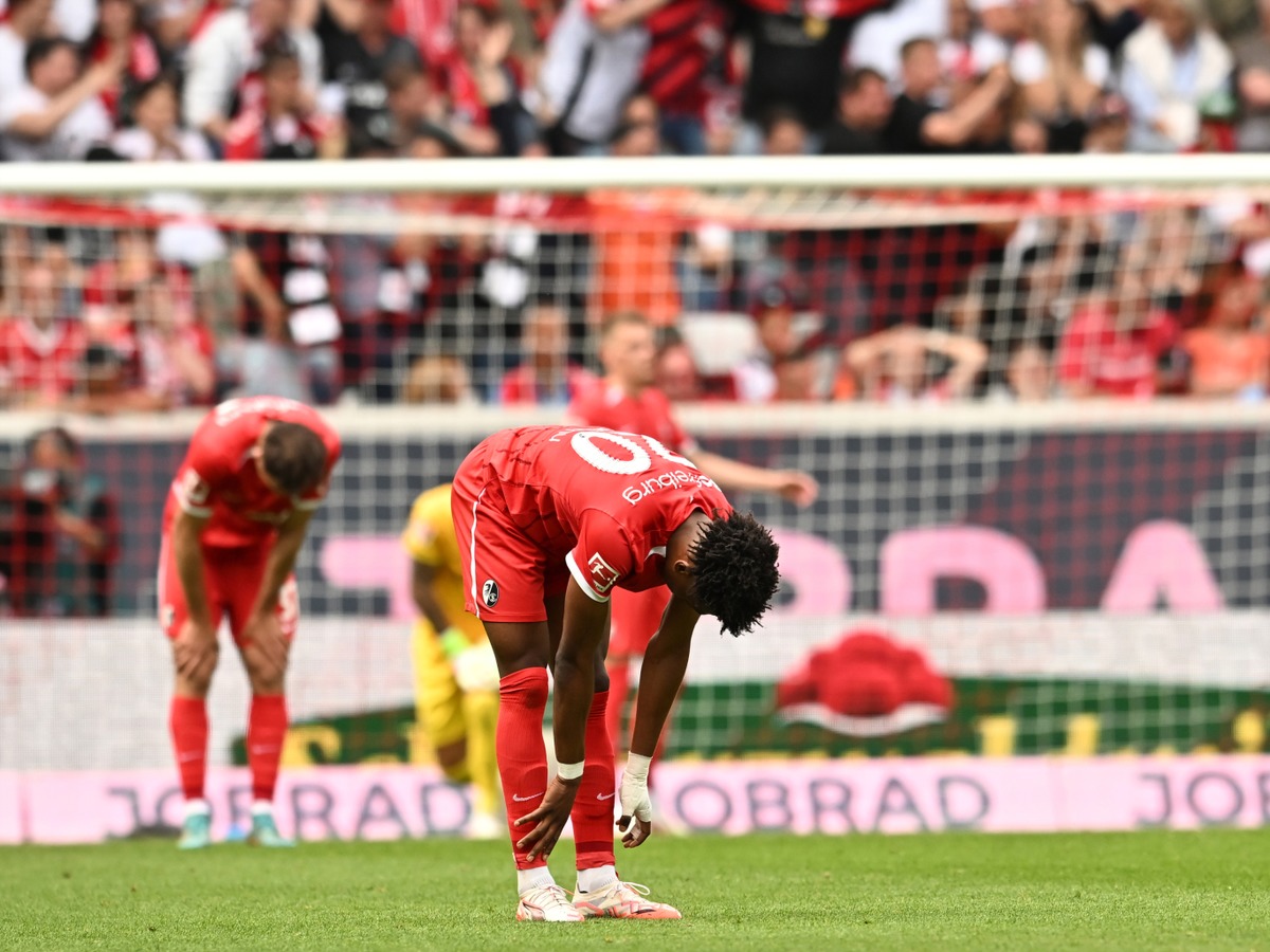 Durch das 1:3 hat der SC Freiburg den Einzug in die Champions League knapp verpasst. Diesen feiert dagegen die Eintracht aus Frankfurt nach einem Spiel, das bis Mitte der zweiten Halbzeit auf des Messers Schneide stand.
