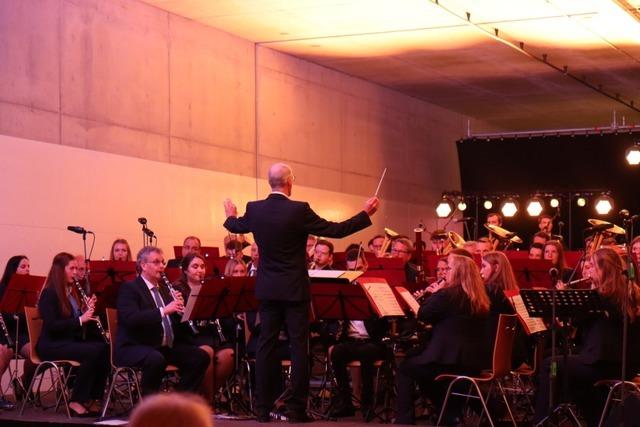 Dirigent Benjamin Schultis hrt als Dirigent der Musikkapelle Oberwinden auf –  bleibt aber dennoch