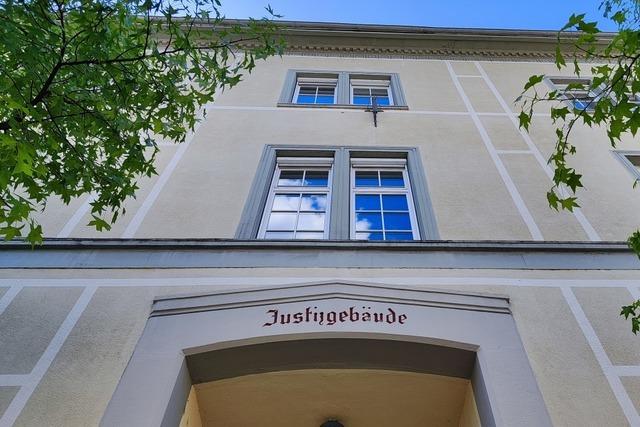Angeklagte soll in Love-Scam-Betrug verwickelt sein: Geldwsche-Prozess in Waldshut-Tiengen stockt erneut