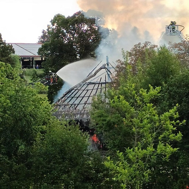 75 Feuerwehrleute waren im Einsatz.  | Foto: privat