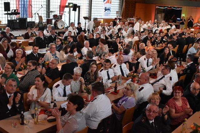 Hauinger Feuerwehr feiert ihr 150-jhriges Jubilum mit einem Festakt