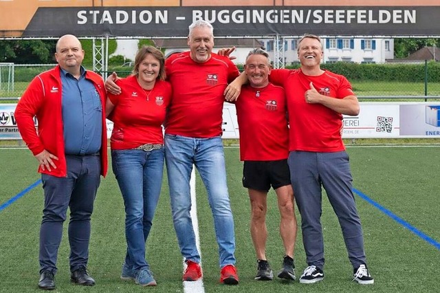 Freuen sich auf den Bugginger Feierabe... Sommer und Johannes Ackermann (v.l.).  | Foto: Volker Mnch
