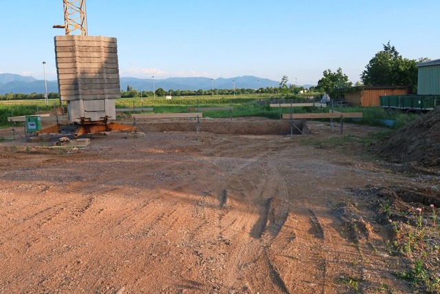 Die Erschließungsarbeiten im Baugebiet...stes Bauvorhaben in Angriff genommen. | Foto: Christine Weirich Die Erschließungsarbeiten im Baugebiet...stes Bauvorhaben in Angriff genommen. | Foto: Christine Weirich