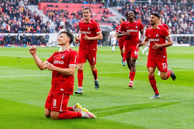 Maximilian Eggestein bejubelt seinen Kracher zum 1:0 gegen Leverkusen.  | Foto: IMAGO/Bahho Kara