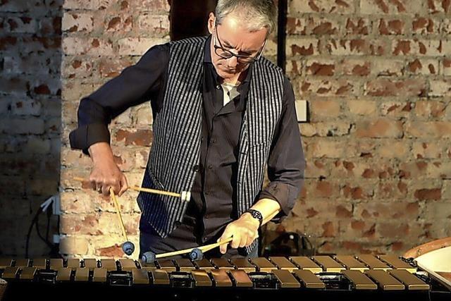 Das Freiburger Akkordeon Orchester prsentiert „Alchimia“ im Kloster St.Lioba mit Michael Kiedaisch
