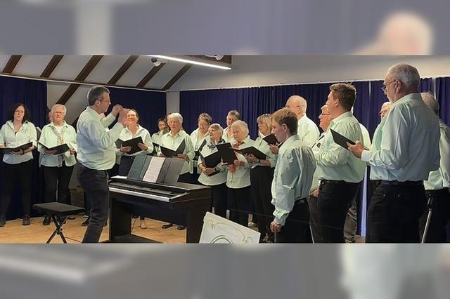 Chorgesang erfllt den Brgersaal