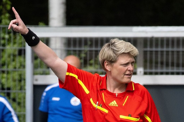Leitete das Kreisliga-Spiel ihres eige...s: Melanie Winterhalder vom SV Titisee | Foto: Wolfgang Scheu Leitete das Kreisliga-Spiel ihres eige...s: Melanie Winterhalder vom SV Titisee | Foto: Wolfgang Scheu