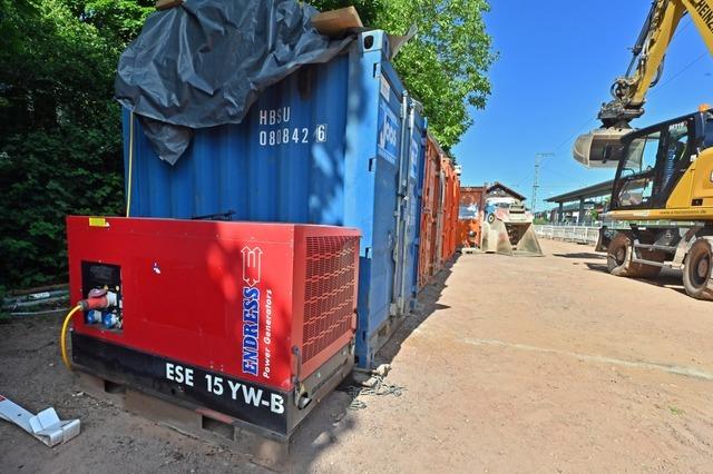 Dieselgenerator einer Baustelle stresst Anwohner in Freiburg-Littenweiler: "Dieser Brummton nervt"