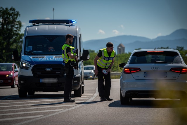 Die Bundespolizei bei einer Grenzkontrolle in Neuenburg (Symbolfoto) | Foto: Jonas Günther Die Bundespolizei bei einer Grenzkontrolle in Neuenburg (Symbolfoto) | Foto: Jonas Günther