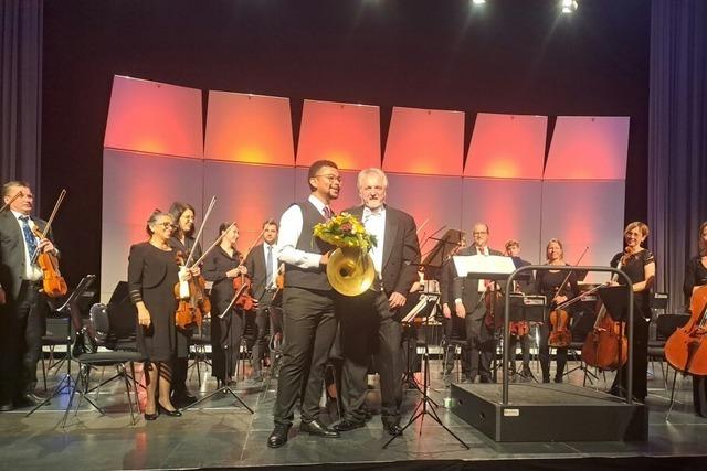 Mozarts Meisterwerke und Bruckners Symphonie erobern die Herzen in Offenburg