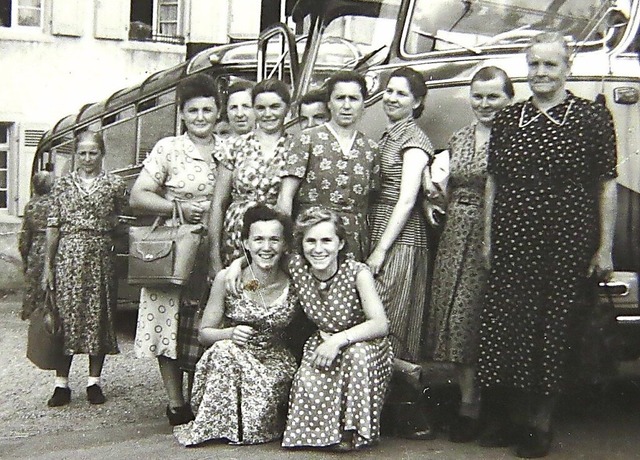 Geselligkeit wurde bei den Wylerter Landfrauen schon immer gro geschrieben.  | Foto: Repro: Reiner Beschorner