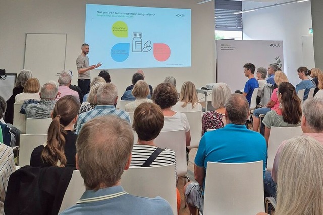 Nikita Sabatino, DGE-Ernhrungsberater...ationen ber Nahrungsergnzungsmittel.  | Foto: Alisa Roser