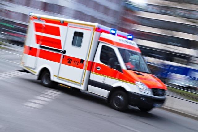 Auto fliegt wegen unangepasster Geschwindigkeit auf der K 9992 aus der Kurve