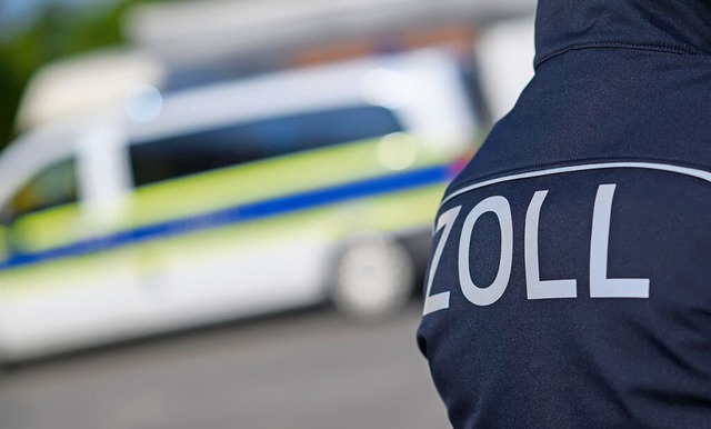 Der Zoll ist im Ortenaukreis gegen Schwarzarbeit vorgegangen (Symbolbild) | Foto: Julian Stratenschulte (dpa) Der Zoll ist im Ortenaukreis gegen Schwarzarbeit vorgegangen (Symbolbild) | Foto: Julian Stratenschulte (dpa)