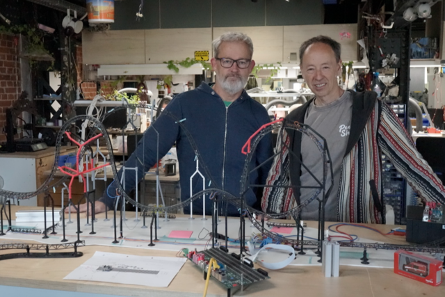 Sie bauen die Europa-Park-Achterbahn Voltron fr das Miniatur-Wunderland nach