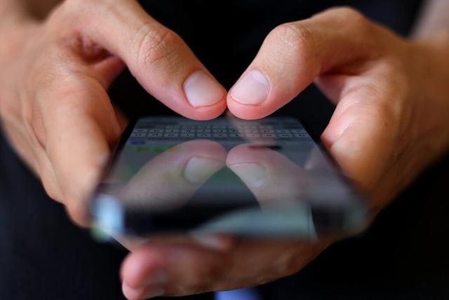 28-Jhriger muss Geldstrafe fr verbotene Kinderpornografie auf dem Handy zahlen