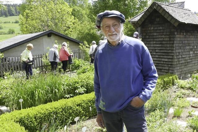 Jacques informiert in Bernau ber Pflanzen