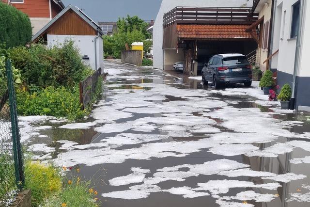 Blitzschlag und berflutung: Starkregen und Gewitter suchten am Mittwoch Bad Krozingen heim